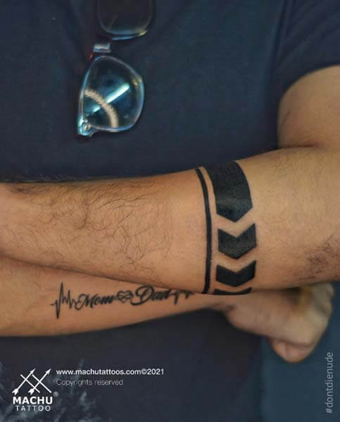 32 Wicked Wrist Tattoos for Men in 2024
