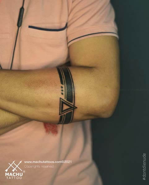 Voorkoms hand band new design tattoo | Band tattoos for men, Band tattoo  designs, Wrist tattoos for guys